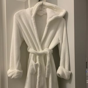 GAP girls white robe